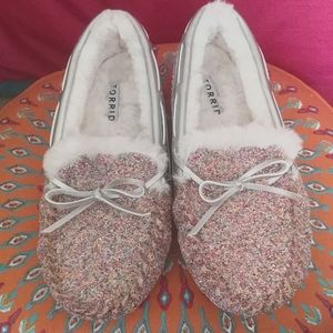 Torrid Multicolor Glitter Shimmer Slippers 9 Wide Width NEW No Tags